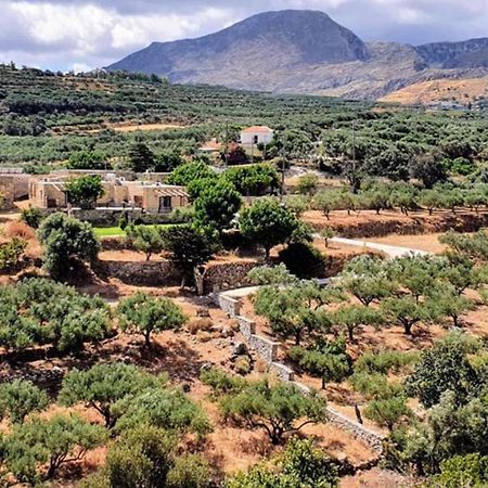 Petrakis Cretan Homes Kissamos Bagian luar foto