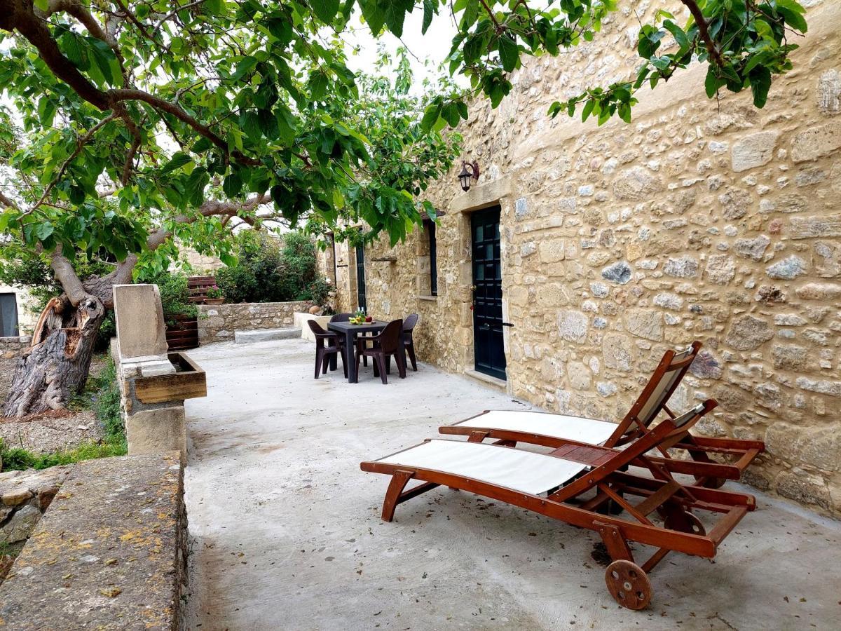 Petrakis Cretan Homes Kissamos Bagian luar foto