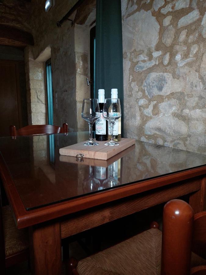 Petrakis Cretan Homes Kissamos Bagian luar foto