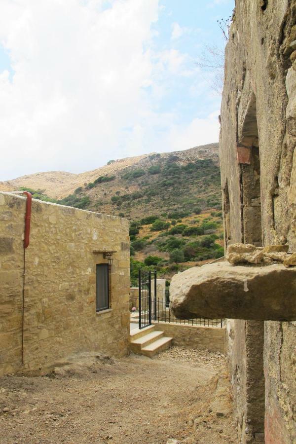 Petrakis Cretan Homes Kissamos Bagian luar foto