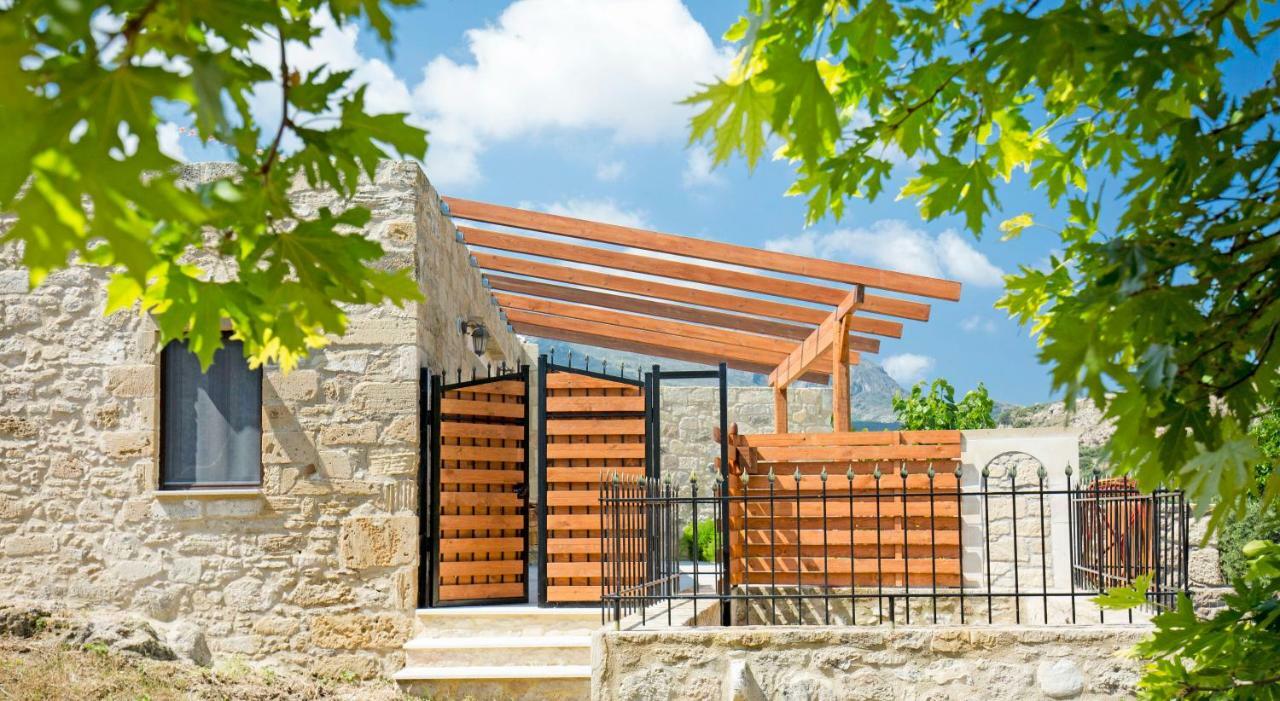 Petrakis Cretan Homes Kissamos Bagian luar foto