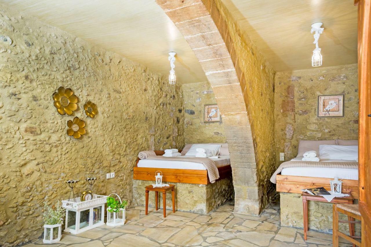 Petrakis Cretan Homes Kissamos Bagian luar foto