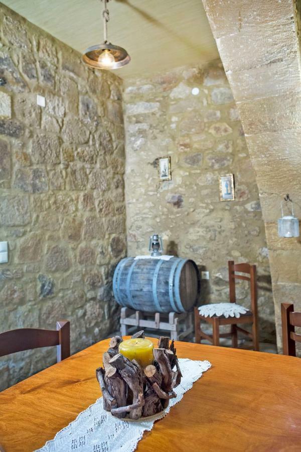 Petrakis Cretan Homes Kissamos Bagian luar foto