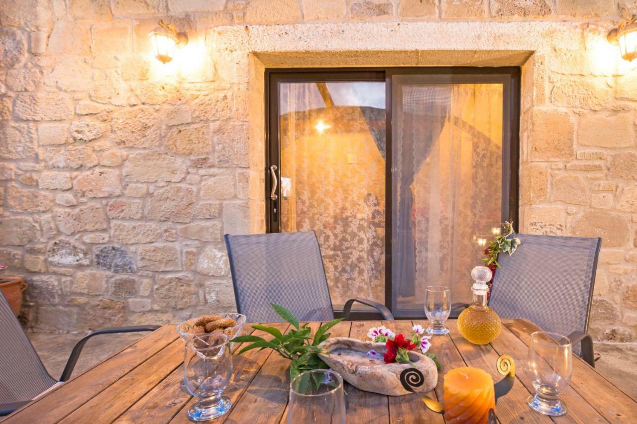 Petrakis Cretan Homes Kissamos Bagian luar foto